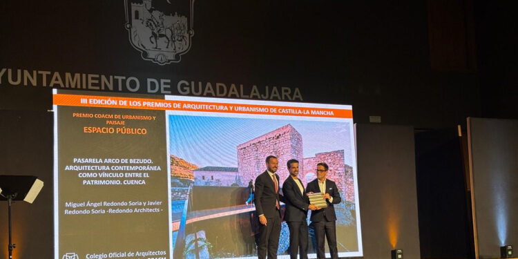 La Junta trabaja junto a profesionales de la arquitectura en las medidas de la nueva Ley de Accesibilidad para reducir barreras arquitectónicas 1 La Junta trabaja junto a profesionales de la arquitectura en las medidas de la nueva Ley de Accesibilidad para reducir barreras arquitectónicas
