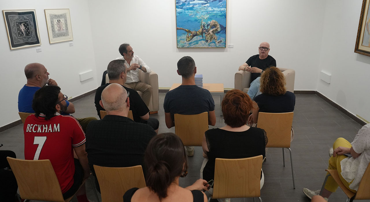 La Sala ACUA del campus de Cuenca elimina tabús sobre el imaginario LGTBIQ+ con la colección de objetos de Guillem Navarro 2 La Sala ACUA del campus de Cuenca elimina tabús sobre el imaginario LGTBIQ+ con la colección de objetos de Guillem Navarro