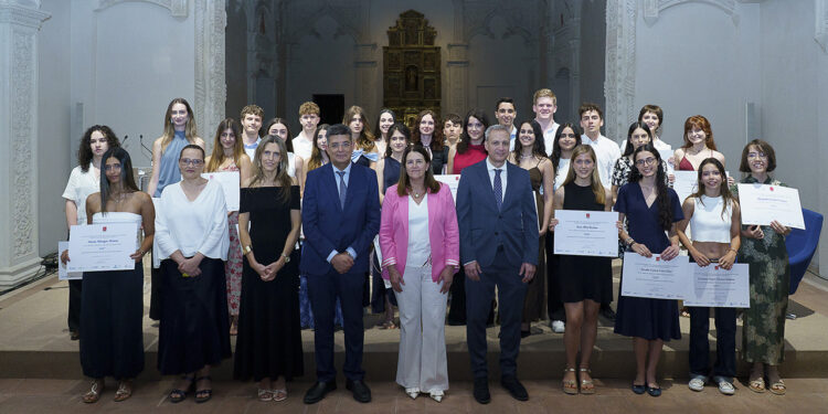 La Universidad de Alcalá homenajea a las mejores notas de la PAU 2026