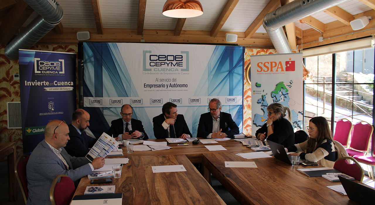 La patronal conquense advierte del impacto de la nueva Ley de Riesgos Laborales: "Aumenta la inseguridad jurídica" 2 La patronal conquense advierte del impacto de la nueva Ley de Riesgos Laborales Aumenta la inseguridad jurídica