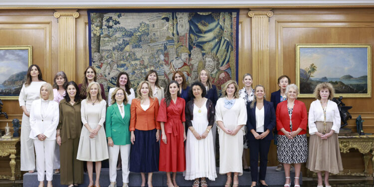 La presidenta de AGEMA lleva Guadalajara a la audiencia de la Reina Letizia con FEDEPE por el liderazgo femenino