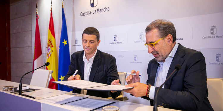 Las mutuas asumirán pruebas y rehabilitación laboral para vaciar las listas de espera 1 Las mutuas asumirán pruebas y rehabilitación laboral para vaciar las listas de espera