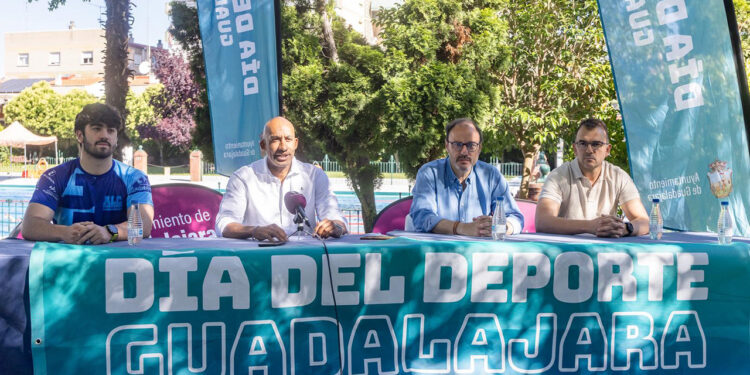 Más de 25.000 vecinos toman las calles de Guadalajara para afianzar el nuevo modelo de "ciudad que cuida" 1 Más de 25.000 vecinos toman las calles de Guadalajara para afianzar el nuevo modelo de ciudad que cuida