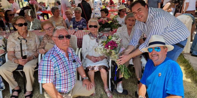 Moncalvillo de Huete celebra los 100 años de Amparo López Sierra