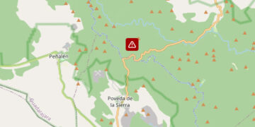 Muere un conductor de 45 años atrapado en su camión tras precipitarse al río Tajo en Taravilla