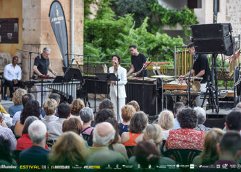 Neopercusión abre la semana grande de Estival Cuenca con un homenaje a Manuel de Falla en el Patio de la Limosna
