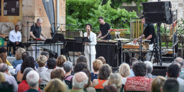 Neopercusión abre la semana grande de Estival Cuenca con un homenaje a Manuel de Falla en el Patio de la Limosna