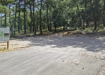 Nuevo sistema de reservas para aparcar en La Playeta de Cañamares así se controlará el aforo este verano en la Serranía
