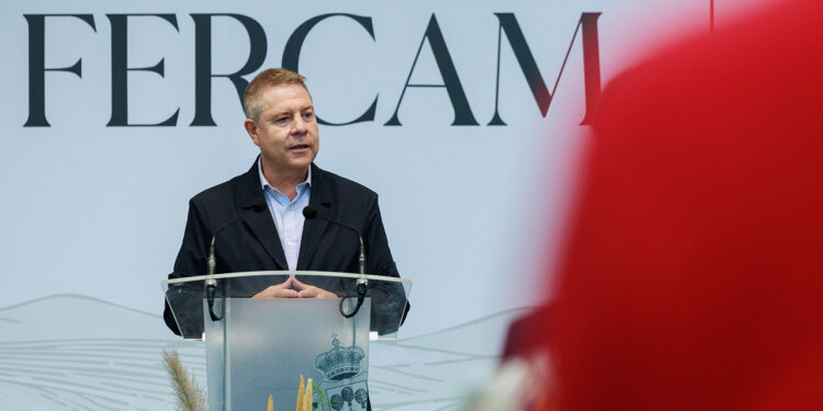 Page avanza un sistema de avales para respaldar proyectos de modernización del sector primario movilizando 120 millones de euros