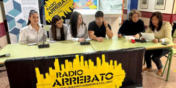 Radio Arrebato roza los 100.000 oyentes digitales y busca nuevas voces desde el estudio del Brianda