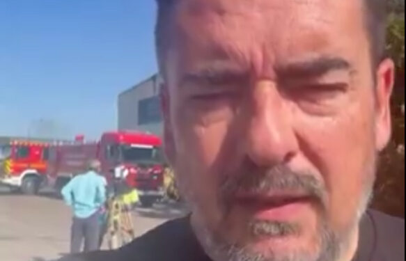 Rafa Esteban descarta la toxicidad del humo tras el nuevo incendio en la planta de Regusa