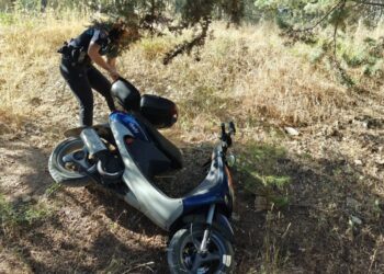 Recuperan un ciclomotor robado en Eras del Tío Cañamón gracias a un vecino