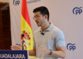 Román García exige a Pablo Bellido que asuma su responsabilidad política por su “apoyo incondicional” a Pedro Sánchez