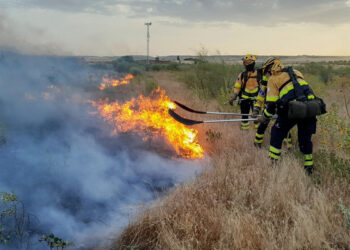 Un aviso por humo moviliza a 37 efectivos y medios aéreos en Torrejón del Rey