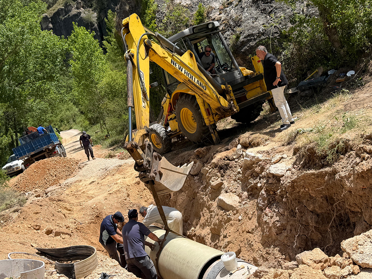 Un reventón en Las Grajas deja sin agua a gran parte de Cuenca 2 Un reventón en Las Grajas deja sin agua a gran parte de Cuenca