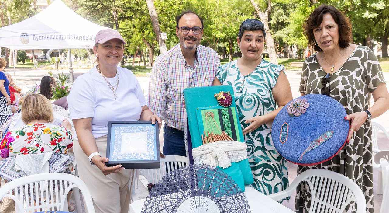 Un total de 24 horas ininterrumpidas de artesanía en La Concordia: arranca el III Maratón de Bolillos de Guadalajara 2 Un total de 24 horas ininterrumpidas de artesanía en La Concordia arranca el III Maratón de Bolillos de Guadalajara