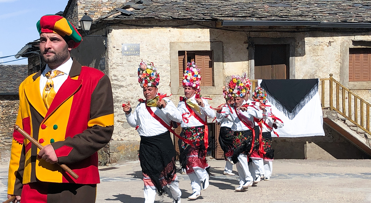 Valverde de los Arroyos se prepara para celebrar la Octava del Corpus, una de las tradiciones más singulares de Guadalajara 2 Valverde de los Arroyos se prepara para celebrar la Octava del Corpus, una de las tradiciones más singulares de Guadalajara
