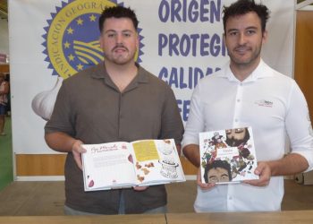 Un recetario reinventa la cocina tradicional manchega de toda la vida utilizando la técnica culinaria y visual del trampantojo
