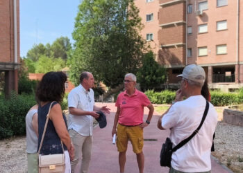 Alberto Rojo constata “el abandono” de Guarinos al barrio de las Casas del Rey en estos tres años y seguirá trabajando por recuperar su dignidad