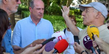 Alberto Rojo pide una Mesa de Trabajo para abordar la remodelación del Chorrón y exige a Guarinos “que deje de mentir al vecindario”
