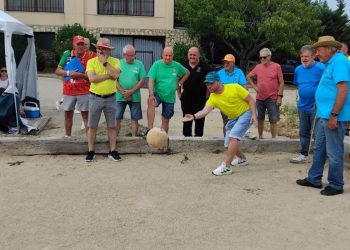 Buenache de la Sierra triunfa en una jornada de bolos histórica en Cañada del Hoyo
