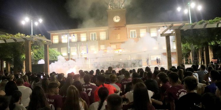 Cabanillas del Campo suspende los fuegos artificiales del fin de fiestas por el riesgo de incendios Cabanillas del Campo suspende los fuegos artificiales del fin de fiestas por el riesgo de incendios