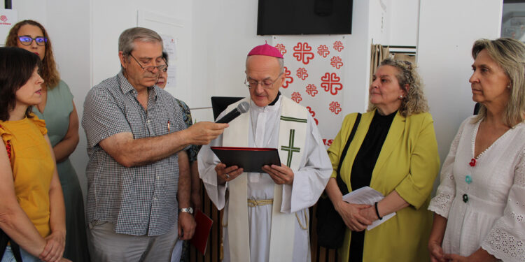 Cáritas Sigüenza-Guadalajara traslada la tienda solidaria Moda re a la calle Virgen del Amparo para impulsar el empleo social 1 Caritas Siguenza Guadalajara traslada la tienda solidaria Moda re a la calle Virgen del Amparo para impulsar el empleo social 1