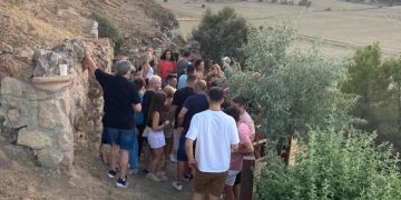 Cuevas de Velasco abre este sábado las puertas de sus cuevas en una de las citas más esperadas del verano