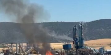 Declarado un incendio en el recinto exterior de Pinasa
