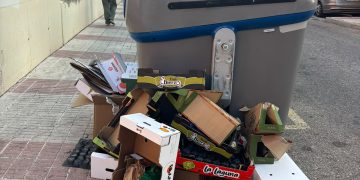 El Ayuntamiento de Azuqueca pone en marcha una campaña de vigilancia y control del correcto uso de los contenedores de papel y cartón