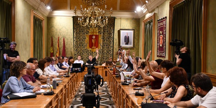 El Ayuntamiento de Cuenca aprueba de forma definitiva el Presupuesto 2026, el más importante de su historia reciente El Ayuntamiento de Cuenca aprueba de forma definitiva el Presupuesto 2026, el más importante de su historia reciente