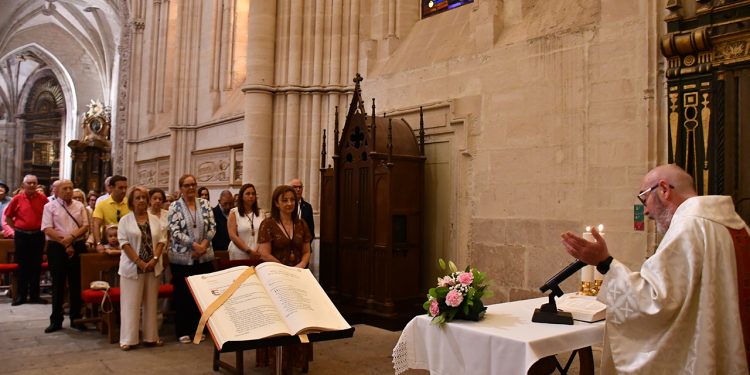 El Ayuntamiento de Cuenca cumple con el voto a Santa Ana en la Catedral en el día de su festividad El Ayuntamiento de Cuenca cumple con el voto a Santa Ana en la Catedral en el día de su festividad