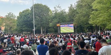 El Ayuntamiento de Cuenca volverá a instalar una pantalla gigante este martes en el Parque de Santa Ana para el partido de semifinales de la Selección