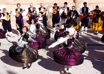 El Grupo Folclórico Palacio de la Cotilla sustituirá este domingo a la Banda de Música de Pastrana en los Veranos Culturales