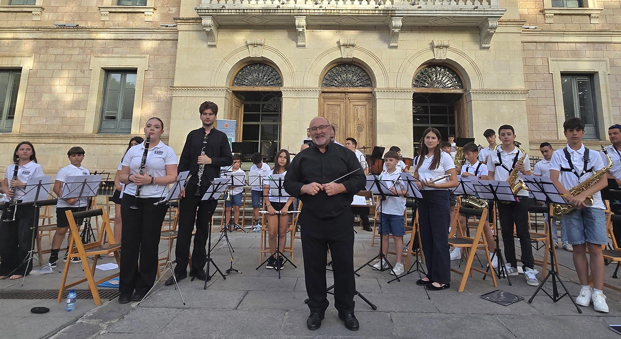El PP de Cuenca respalda el Plan Integral de Paco Núñez para las Bandas de Música y destaca su impacto en la provincia 2 El PP de Cuenca respalda el Plan Integral de Paco Núñez para las Bandas de Música y destaca su impacto en la provincia