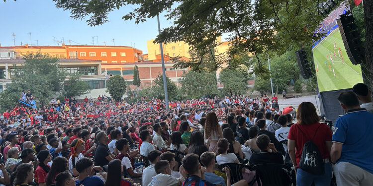 El Parque de Santa Ana de Cuenca instalará una pantalla gigante para el España-Bélgica del Mundial 1 El Parque de Santa Ana de Cuenca instalará una pantalla gigante para el España-Bélgica del Mundial