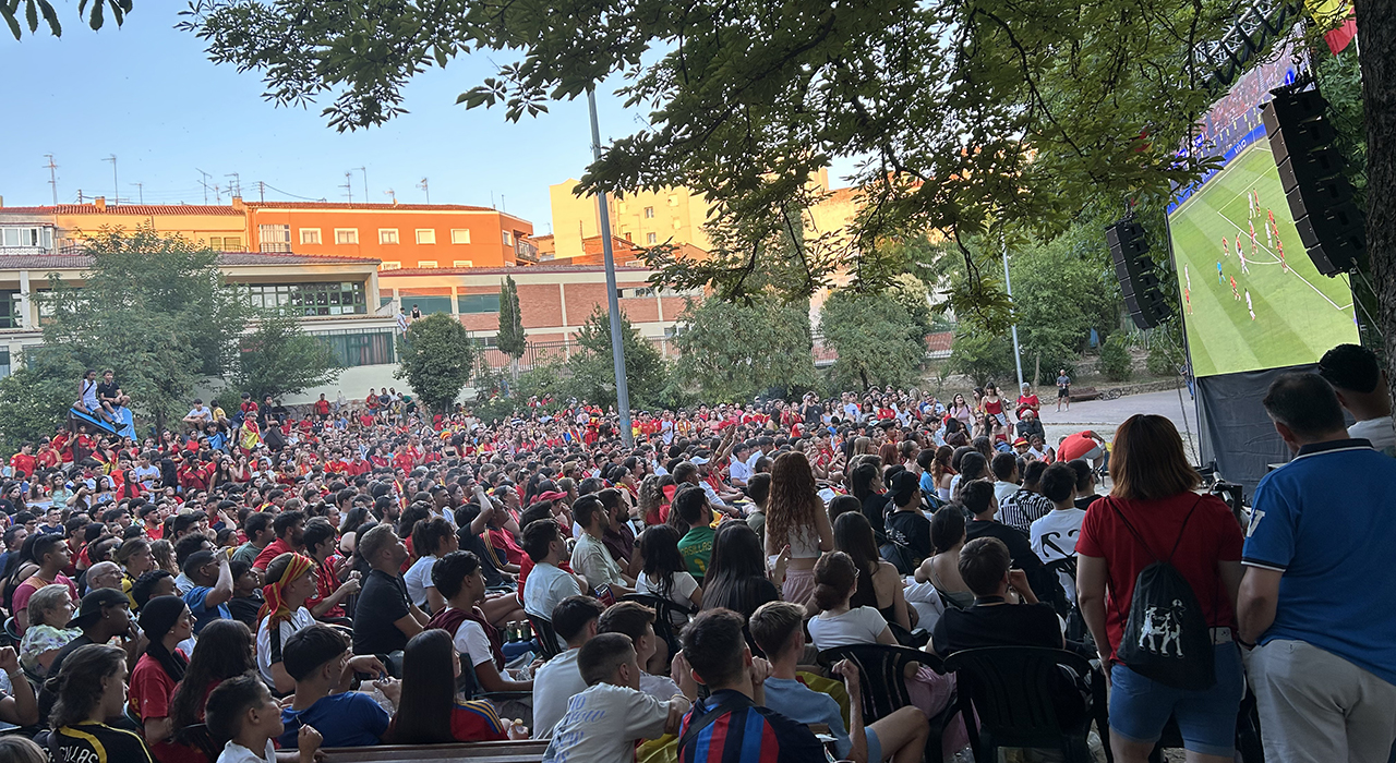 El Parque de Santa Ana de Cuenca instalará una pantalla gigante para el España-Bélgica del Mundial 2 El Parque de Santa Ana de Cuenca instalará una pantalla gigante para el España-Bélgica del Mundial