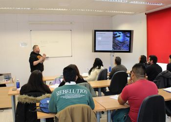 El Vivero de AJE en Cuenca impulsa el empleo local con diez cursos técnicos en Fermín Caballero