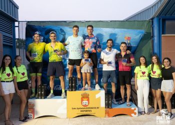 El ajustado final del III Triatlón de Quintanar del Rey corona a Jesús Tornero y Tristana Martínez