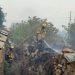 El incendio de La Mierla calcina 13.000 hectáreas y eleva a 21 los núcleos evacuados o confinados en la Sierra Norte El incendio de La Mierla calcina 13.000 hectáreas y eleva a 21 los núcleos evacuados o confinados en la Sierra Norte