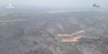 El incendio de Selas calcina 2.600 hectáreas: seis pueblos de Guadalajara continúan evacuados