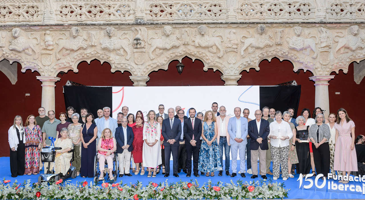 Fundación Ibercaja premia a 27 asociaciones de Guadalajara e impulsa el proyecto de empleo de AFAUS 2 Fundación Ibercaja premia a 27 asociaciones de Guadalajara e impulsa el proyecto de empleo de AFAUS