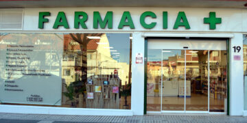 Guadalajara abre 16 nuevas farmacias por el aumento demográfico y Cuenca consolida su extensa red rural