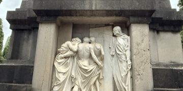 Guadalajara blinda la gran joya escultórica de su cementerio: el histórico Panteón Cuesta pasa a ser patrimonio municipal