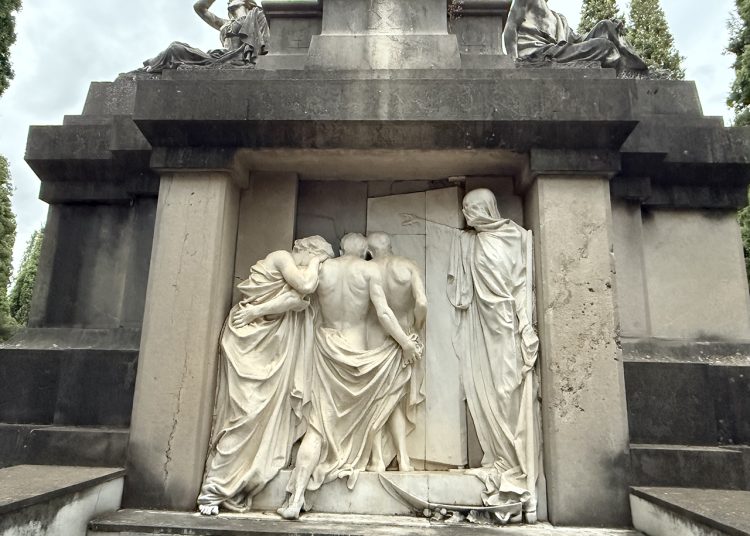 Guadalajara blinda la gran joya escultórica de su cementerio: el histórico Panteón Cuesta pasa a ser patrimonio municipal
