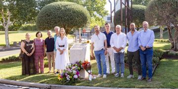 Guadalajara no olvida y rinde homenaje floral a las once víctimas del incendio de La Riba de Saelices en el XXI Aniversario de su fallecimiento