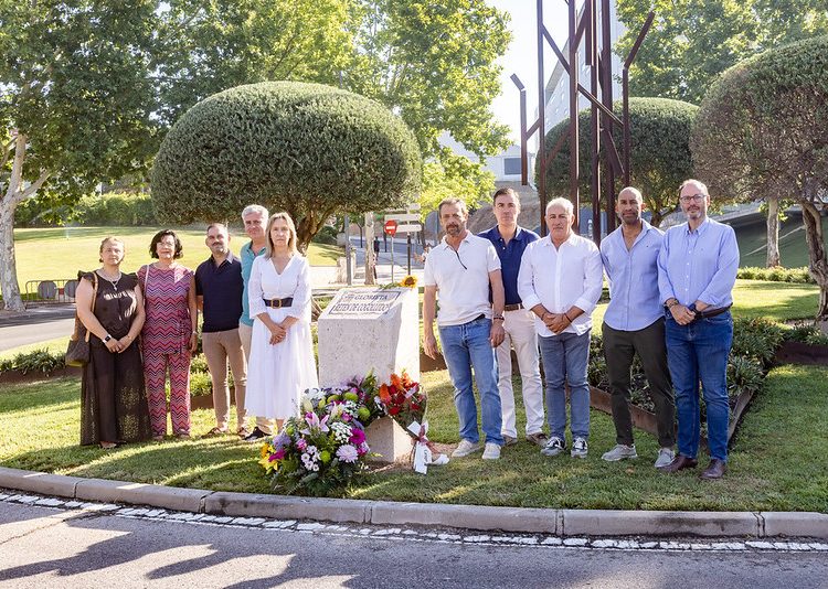 Guadalajara no olvida y rinde homenaje floral a las once víctimas del incendio de La Riba de Saelices en el XXI Aniversario de su fallecimiento