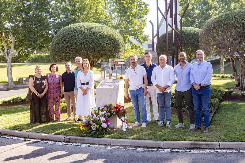Guadalajara no olvida y rinde homenaje floral a las once víctimas del incendio de La Riba de Saelices en el XXI Aniversario de su fallecimiento 2 Guadalajara no olvida y rinde homenaje floral a las once víctimas del incendio de La Riba de Saelices en el XXI Aniversario de su fallecimiento