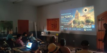 Guadalajara se prepara para el eclipse total de sol tras formar a más de 2.000 vecinos