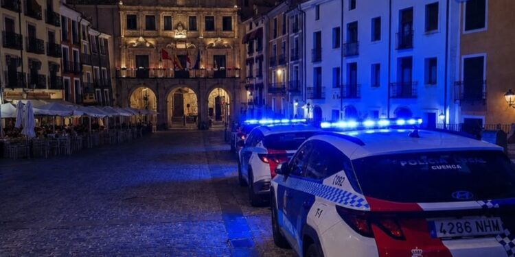 Un conductor detiene su coche en plena calle en Cuenca para orinar y acaba detenido por alcoholemia 1 Un conductor detiene su coche en plena calle en Cuenca para orinar y acaba detenido por alcoholemia